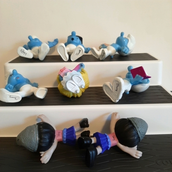 Smurf 2013 McDonalds Lot - Picture 3 of 3